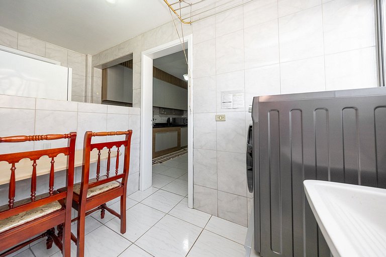 Apartamento 3 quartos finamente decorado no Batel, 110m²