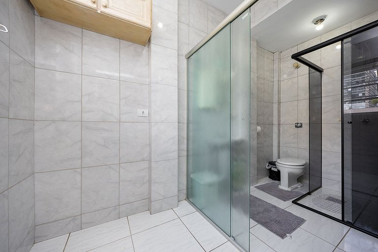 Apartamento 3 quartos finamente decorado no Batel, 110m²