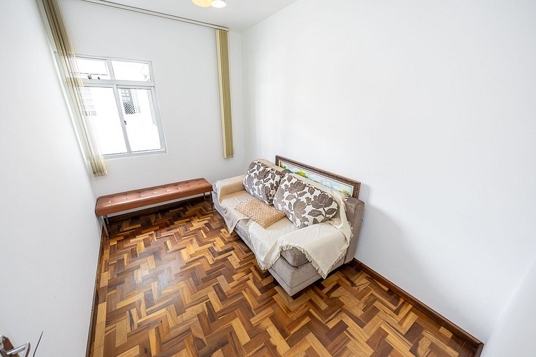 Apartamento 3 quartos finamente decorado no Batel, 110m²