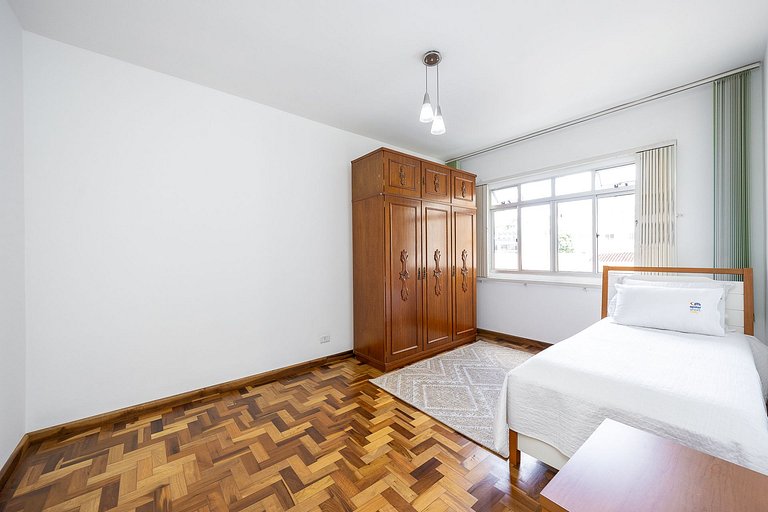 Apartamento 3 quartos finamente decorado no Batel, 110m²
