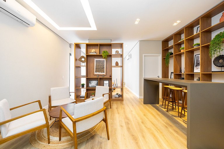 Ref 10307 | Estúdio finamente decorado em Curitiba, até 2 pe
