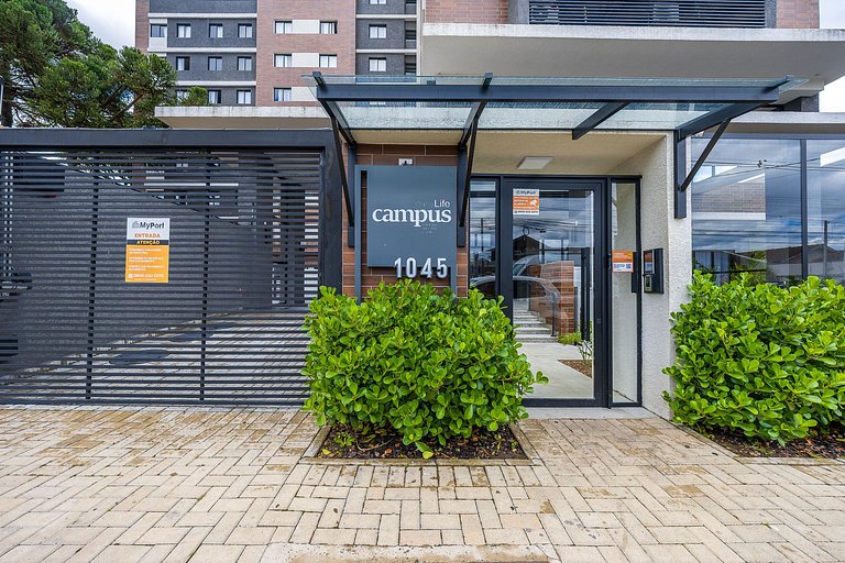Ref 10307 | Estúdio finamente decorado em Curitiba, até 2 pe