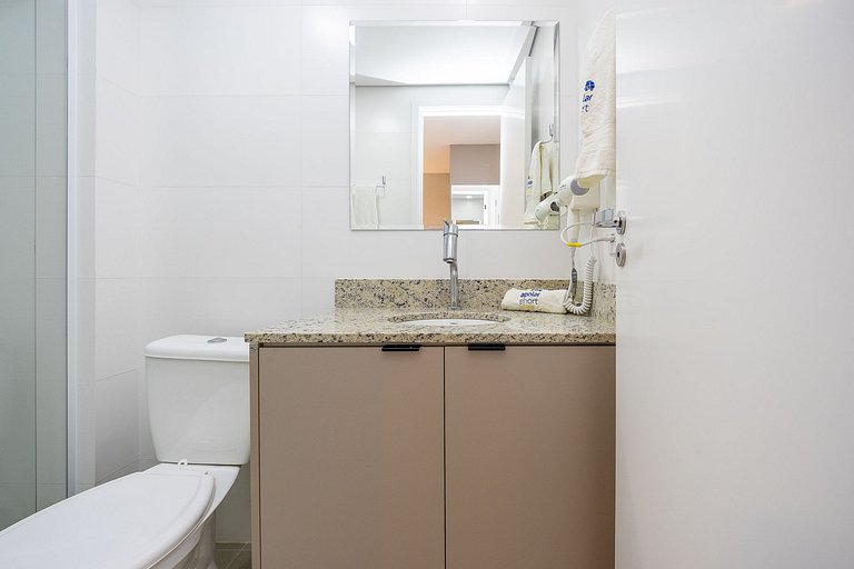 Ref 10303 | Estúdio finamente decorado em Curitiba, até 2 pe