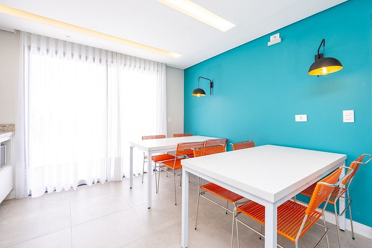 Ref 10306 | Estúdio finamente decorado em Curitiba, até 2 pe
