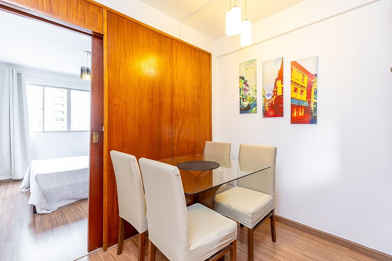 Lindo apartamento 2 quartos no centro de Curitiba.