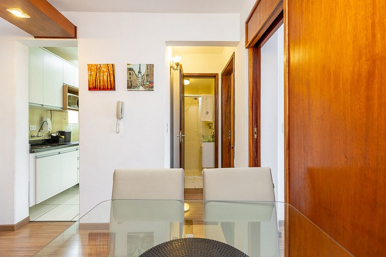 Lindo apartamento 2 quartos no centro de Curitiba.