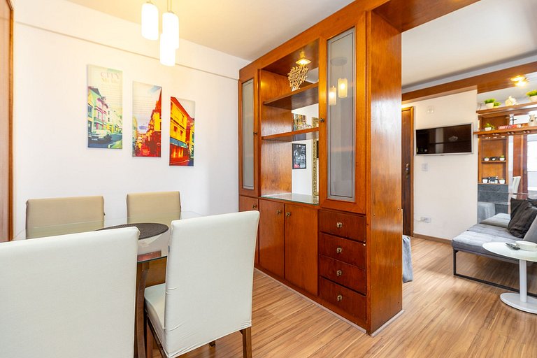 Lindo apartamento 2 quartos no centro de Curitiba.