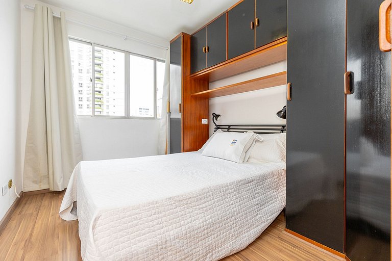 Lindo apartamento 2 quartos no centro de Curitiba.
