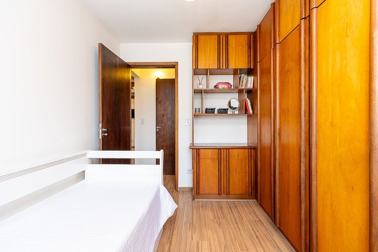 Lindo apartamento 2 quartos no centro de Curitiba.
