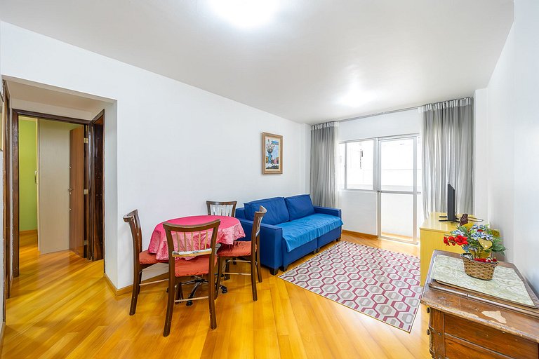 Apartamento 2 quartos finamente decorado em Curitiba, até 4