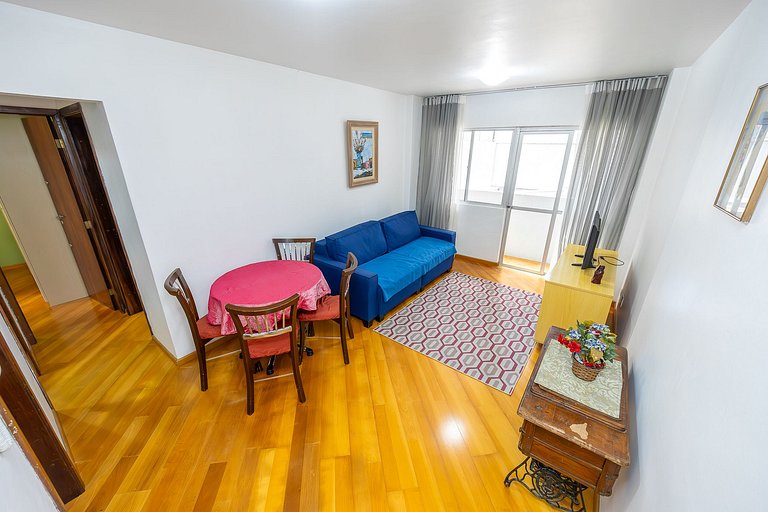 Apartamento 2 quartos finamente decorado em Curitiba, até 4