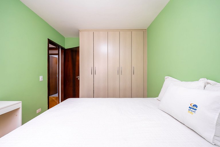Apartamento 2 quartos finamente decorado em Curitiba, até 4