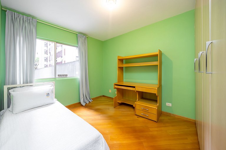 Apartamento 2 quartos finamente decorado em Curitiba, até 4