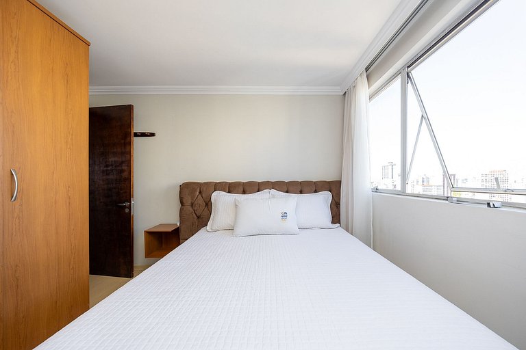 REF: 20000 Studio finamente decorado em Curitiba, até 3 pess