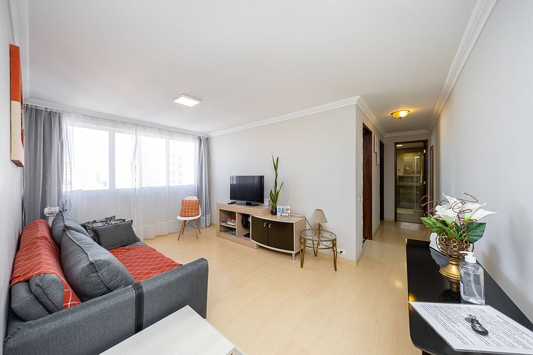 REF: 20000 Studio finamente decorado em Curitiba, até 3 pess