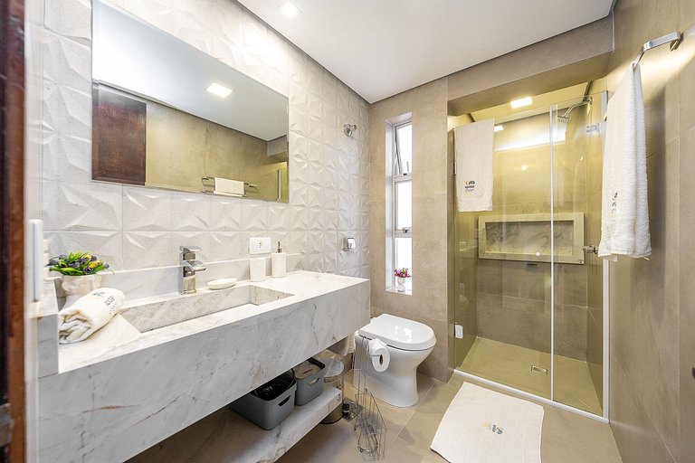 REF: 20000 Studio finamente decorado em Curitiba, até 3 pess