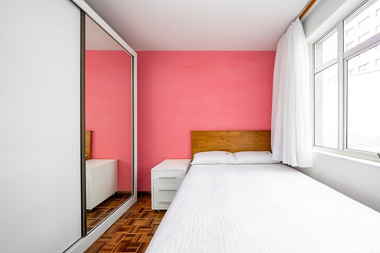 Lindo apartamento 2 quartos no Bairro Cabral em de Curitiba.