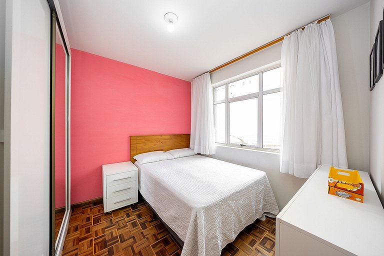 Lindo apartamento 2 quartos no Bairro Cabral em de Curitiba.
