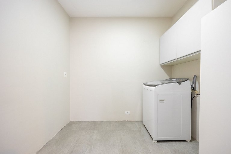 Lindo apartamento 2 quartos no Bairro Cabral em de Curitiba.