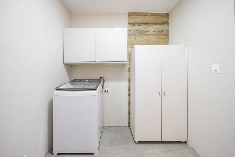 Lindo apartamento 2 quartos no Bairro Cabral em de Curitiba.