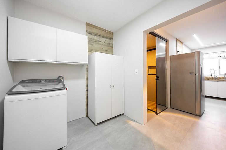 Lindo apartamento 2 quartos no Bairro Cabral em de Curitiba.