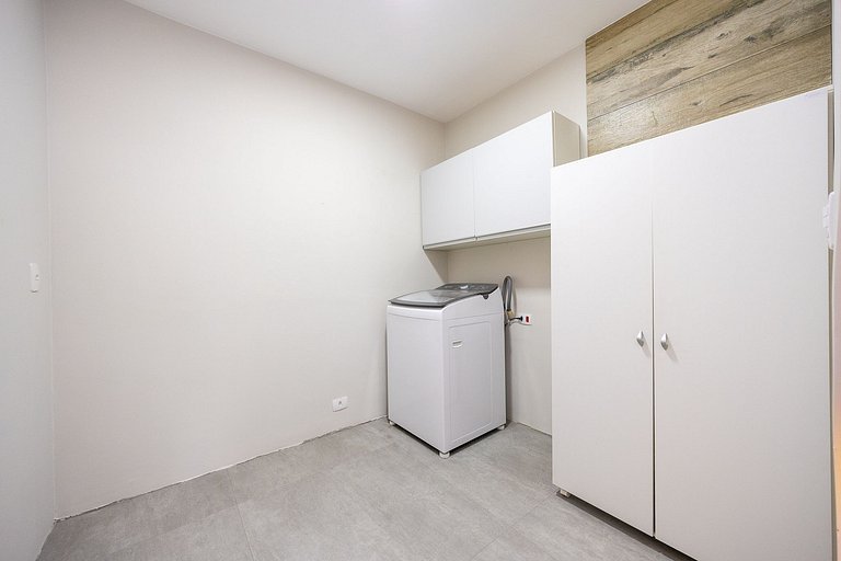 Lindo apartamento 2 quartos no Bairro Cabral em de Curitiba.
